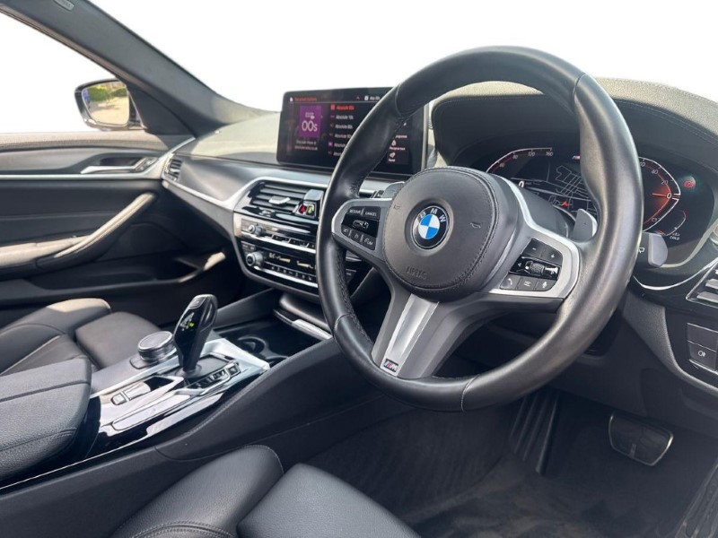 2023 (23) BMW 5 SERIES 520d MHT M Sport 5dr Step Auto 5727723