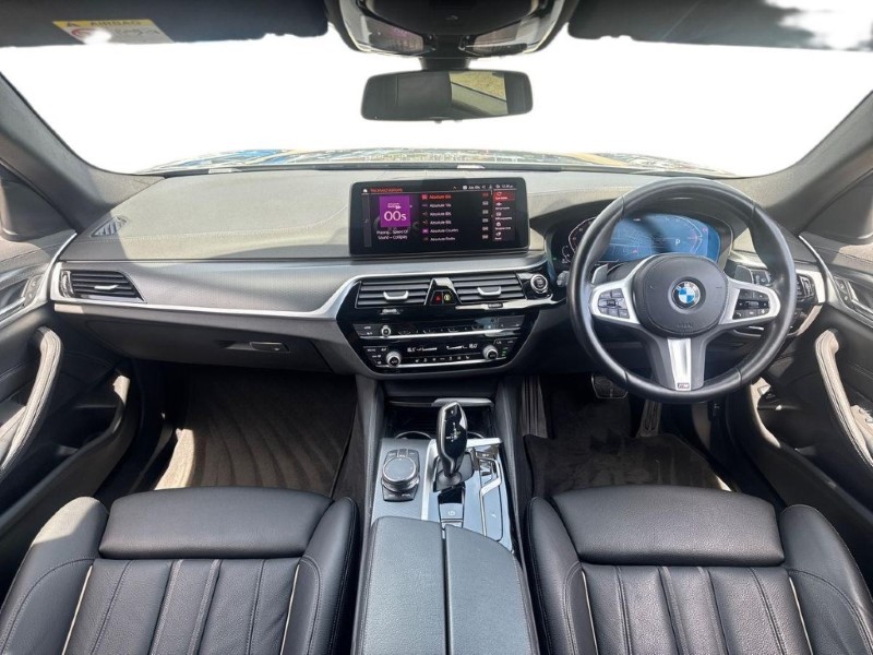 2023 (23) BMW 5 SERIES 520d MHT M Sport 5dr Step Auto 5727721