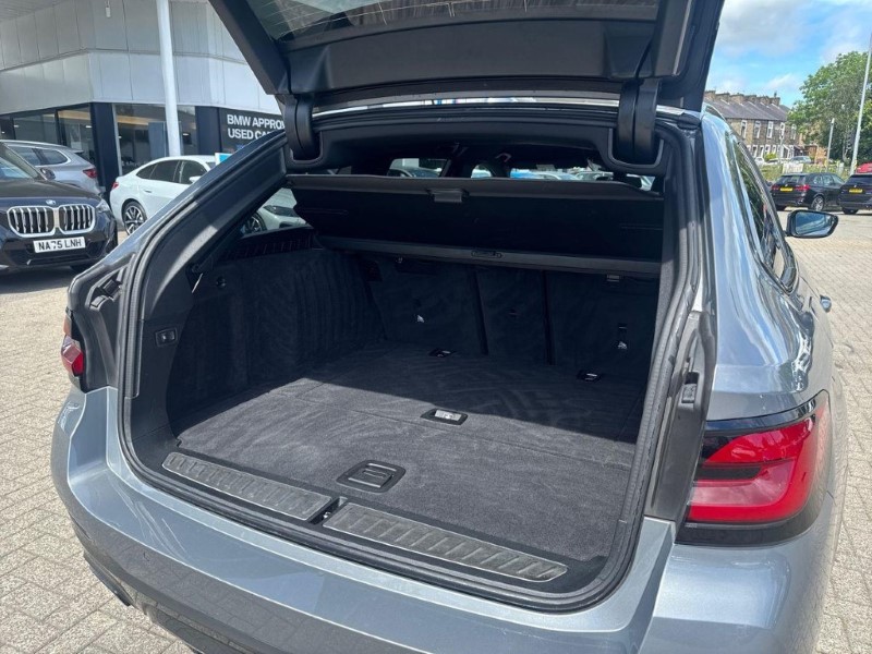 2023 (23) BMW 5 SERIES 520d MHT M Sport 5dr Step Auto 5727755