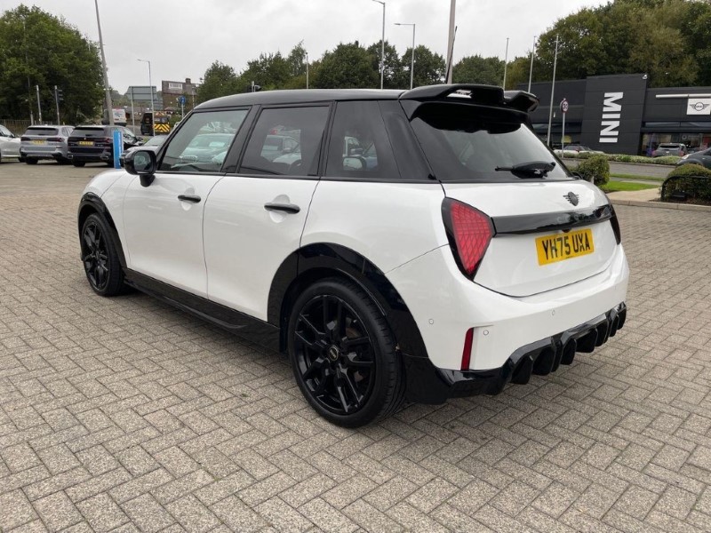 2025 (75) MINI COOPER 2.0 S Sport 5dr Auto 5837183