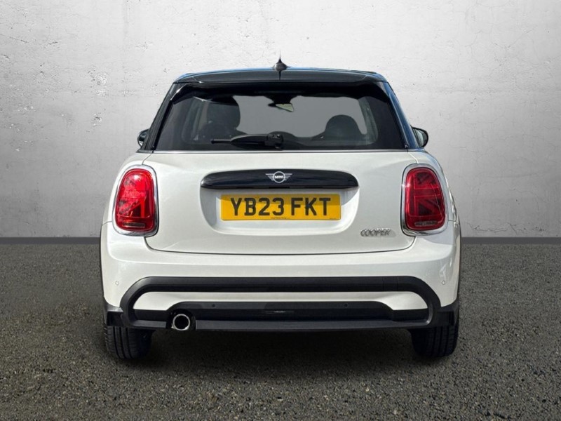 2023 (23) MINI HATCHBACK 1.5 Cooper Classic Premium 5dr Auto 5802597