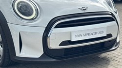 2023 (23) MINI HATCHBACK 1.5 Cooper Classic Premium 5dr Auto 5802619