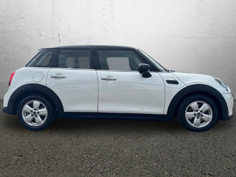 2023 (23) MINI HATCHBACK 1.5 Cooper Classic Premium 5dr Auto 5802585