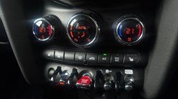 2023 (23) MINI HATCHBACK 1.5 Cooper Classic Premium 5dr Auto 5802610