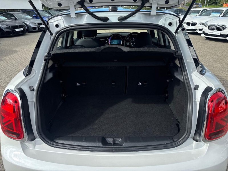 2023 (23) MINI HATCHBACK 1.5 Cooper Classic Premium 5dr Auto 5802595