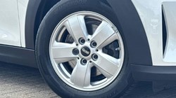 2023 (23) MINI HATCHBACK 1.5 Cooper Classic Premium 5dr Auto 5802621