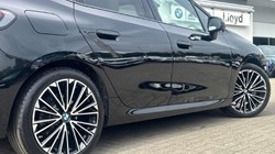2025 (75) BMW 2 SERIES 220i MHT M Sport 5dr DCT 5805181