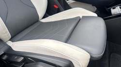 2025 (75) BMW 2 SERIES 220i MHT M Sport 5dr DCT 5805157