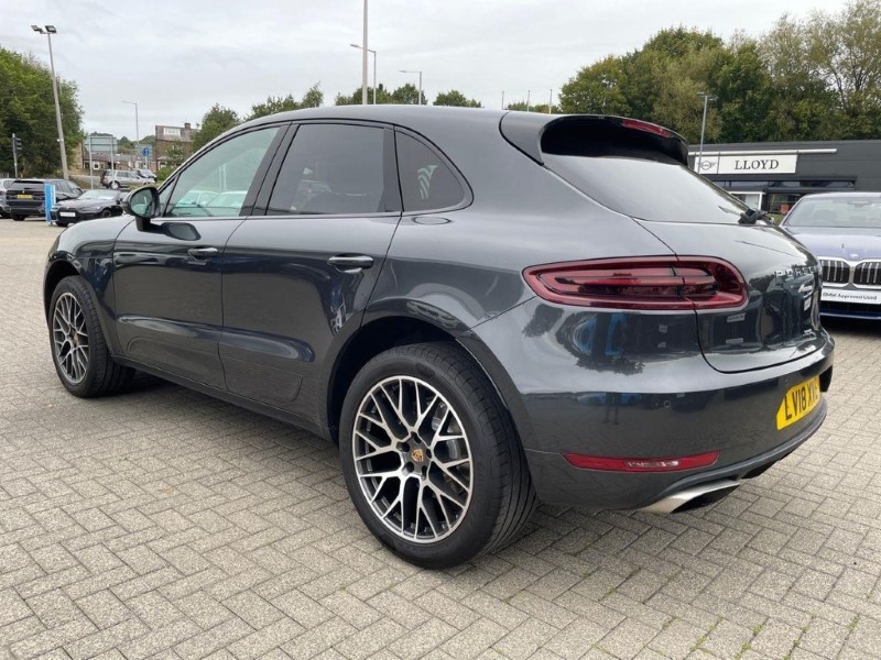 2018 (18) PORSCHE MACAN [252] 5dr PDK 5841423