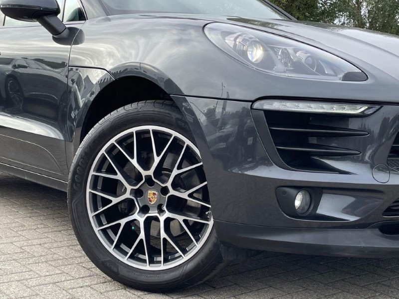 2018 (18) PORSCHE MACAN [252] 5dr PDK 5841416