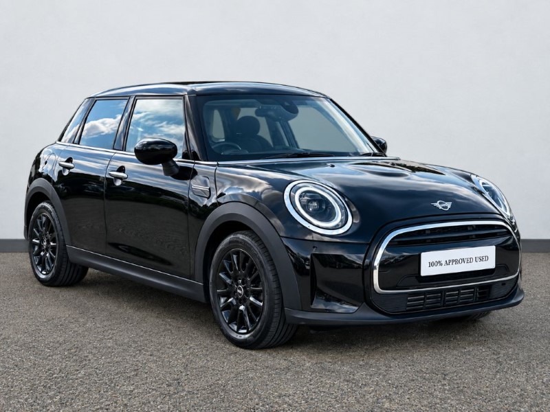 2024 (24) MINI HATCHBACK 1.5 Cooper Classic Premium 5dr Auto