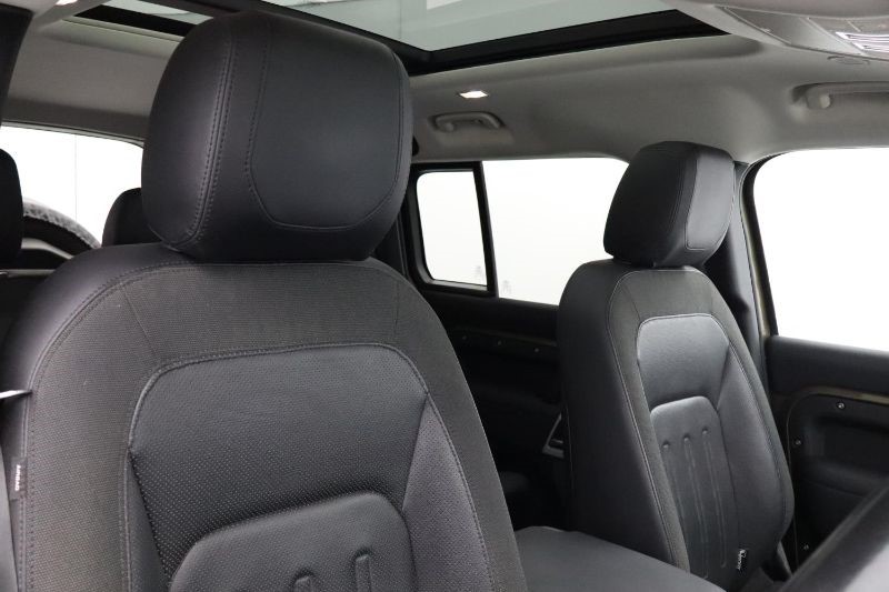 2020 (20) LAND ROVER DEFENDER 2.0 D240 First Edition 110 5dr Auto 3445234