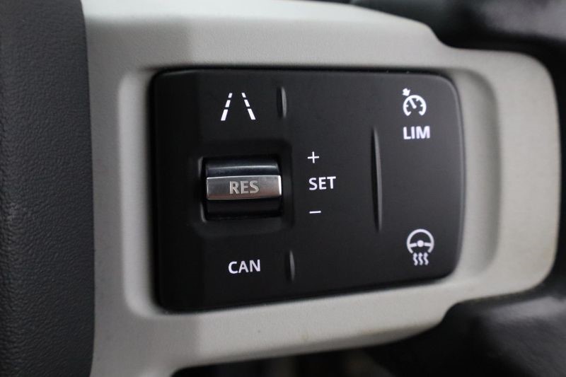 2020 (20) LAND ROVER DEFENDER 2.0 D240 First Edition 110 5dr Auto 3445235