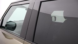 2020 (20) LAND ROVER DEFENDER 2.0 D240 First Edition 110 5dr Auto 3445252