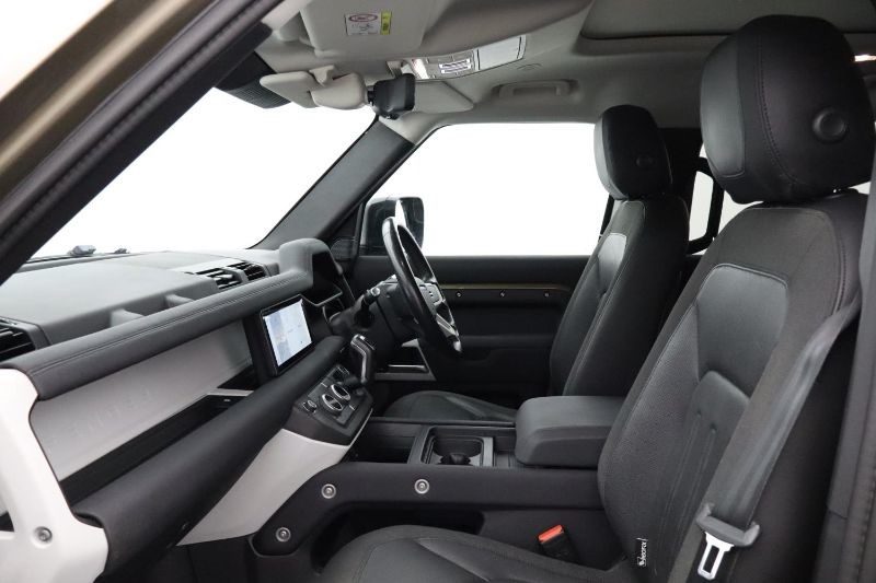 2020 (20) LAND ROVER DEFENDER 2.0 D240 First Edition 110 5dr Auto 3445224