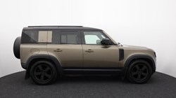 2020 (20) LAND ROVER DEFENDER 2.0 D240 First Edition 110 5dr Auto 3446594