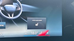 2025 (25) BMW 3 SERIES 330e 22.3 kWh M Sport 5dr Step Auto 5872505