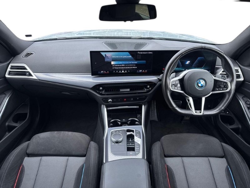 2025 (25) BMW 3 SERIES 330e 22.3 kWh M Sport 5dr Step Auto 5872478