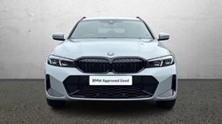 2025 (25) BMW 3 SERIES 330e 22.3 kWh M Sport 5dr Step Auto 5872490