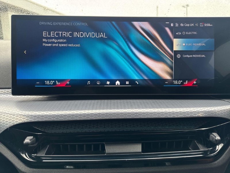 2025 (25) BMW 3 SERIES 330e 22.3 kWh M Sport 5dr Step Auto 5872504