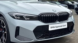 2025 (25) BMW 3 SERIES 330e 22.3 kWh M Sport 5dr Step Auto 5872516