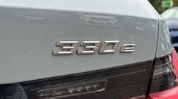 2025 (25) BMW 3 SERIES 330e 22.3 kWh M Sport 5dr Step Auto 5872520