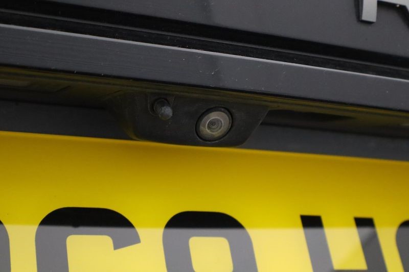 2019 (69) LAND ROVER RANGE ROVER EVOQUE 2.0 D180 R-Dynamic HSE 5dr Auto 3430744