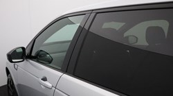 2023 (23) LAND ROVER DISCOVERY SPORT 2.0 D200 R-Dynamic HSE 5dr Auto 3446946