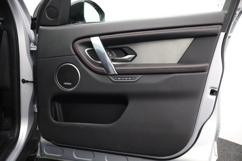 2023 (23) LAND ROVER DISCOVERY SPORT 2.0 D200 R-Dynamic HSE 5dr Auto 3446922