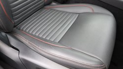 2023 (23) LAND ROVER DISCOVERY SPORT 2.0 D200 R-Dynamic HSE 5dr Auto 3446926