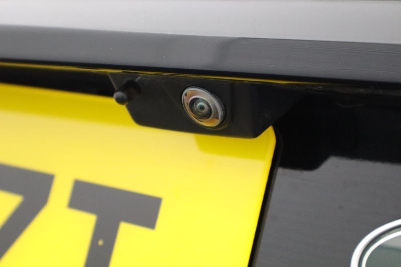 2023 (23) LAND ROVER DISCOVERY SPORT 2.0 D200 R-Dynamic HSE 5dr Auto 3446952