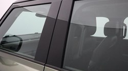 2021 (21) LAND ROVER DEFENDER 3.0 D300 HSE 110 5dr Auto 3467760