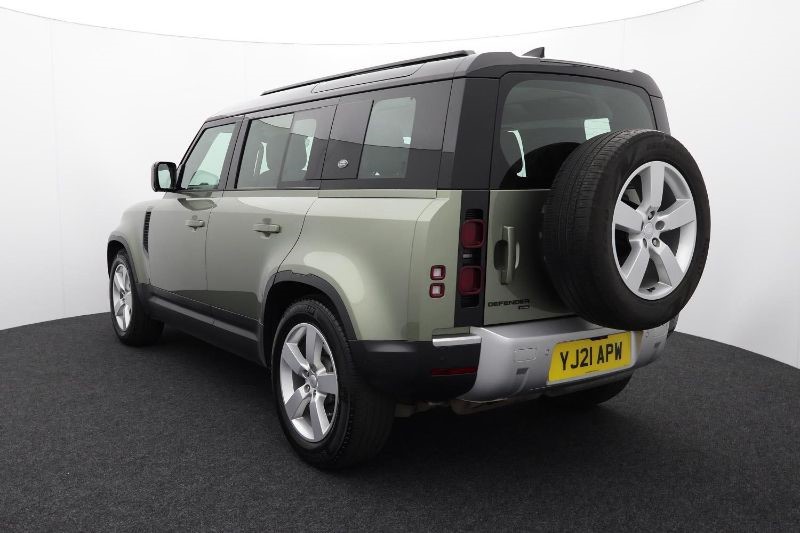 2021 (21) LAND ROVER DEFENDER 3.0 D300 HSE 110 5dr Auto 3467732