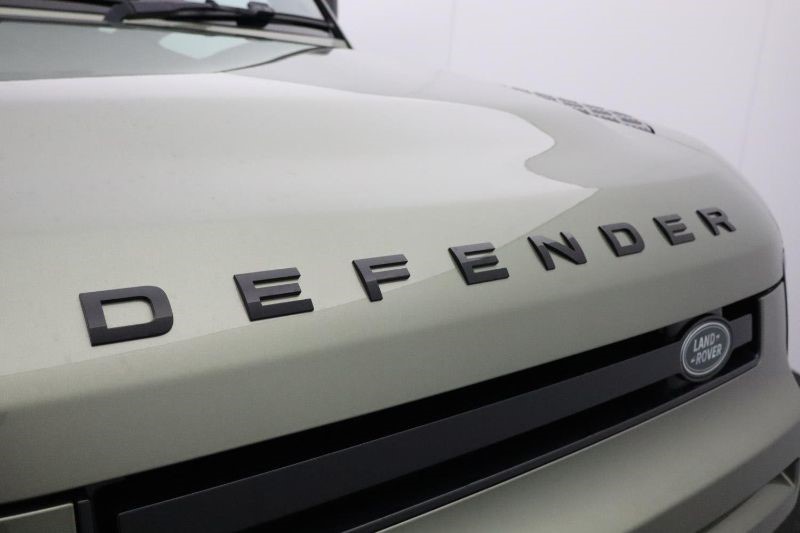 2021 (21) LAND ROVER DEFENDER 3.0 D300 HSE 110 5dr Auto 3467764