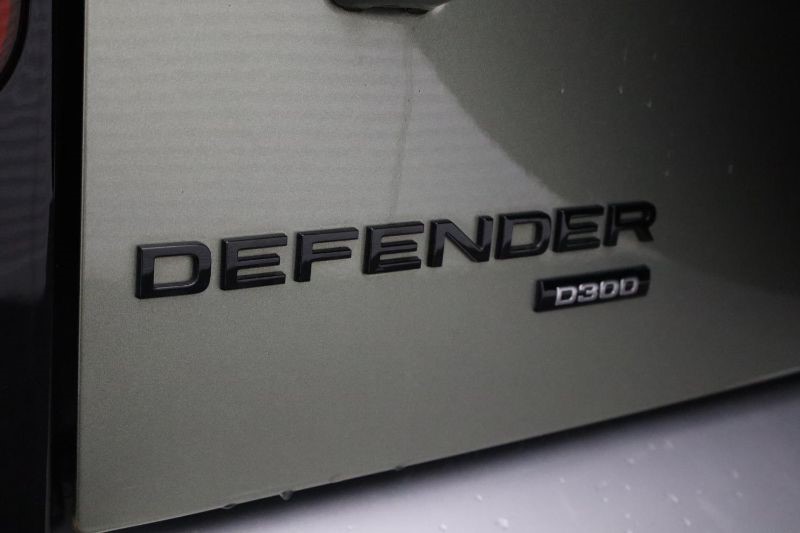 2021 (21) LAND ROVER DEFENDER 3.0 D300 HSE 110 5dr Auto 3467763