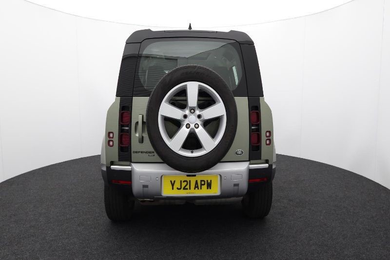 2021 (21) LAND ROVER DEFENDER 3.0 D300 HSE 110 5dr Auto 3484269