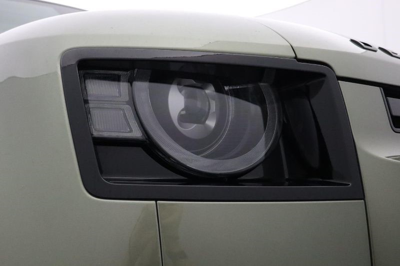 2021 (21) LAND ROVER DEFENDER 3.0 D300 HSE 110 5dr Auto 3467765