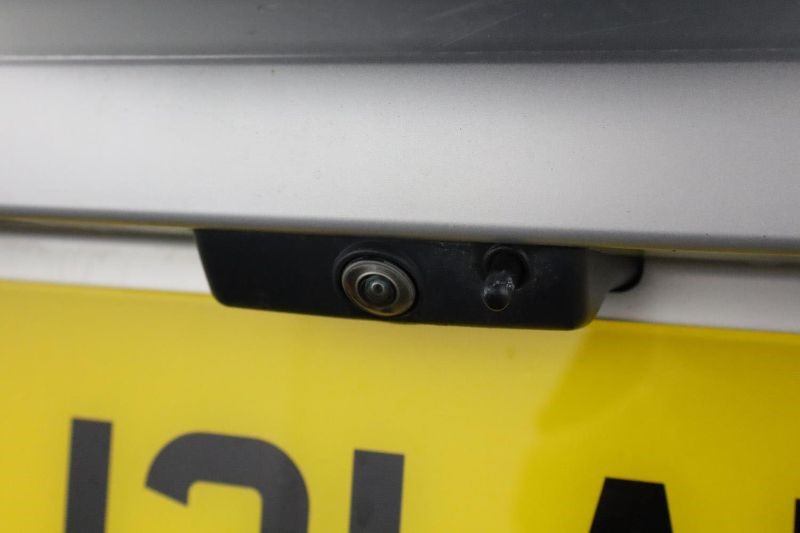 2021 (21) LAND ROVER DEFENDER 3.0 D300 HSE 110 5dr Auto 3467766