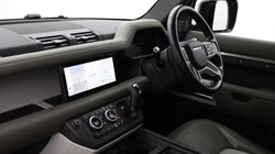 2021 (21) LAND ROVER DEFENDER 3.0 D300 HSE 110 5dr Auto 3467759
