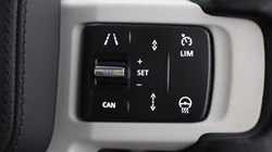 2021 (21) LAND ROVER DEFENDER 3.0 D300 HSE 110 5dr Auto 3467744