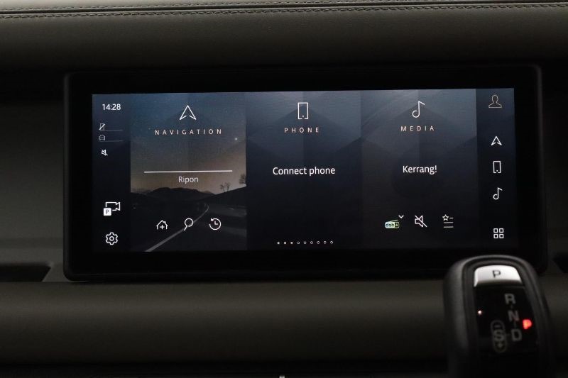 2021 (21) LAND ROVER DEFENDER 3.0 D300 HSE 110 5dr Auto 3467748