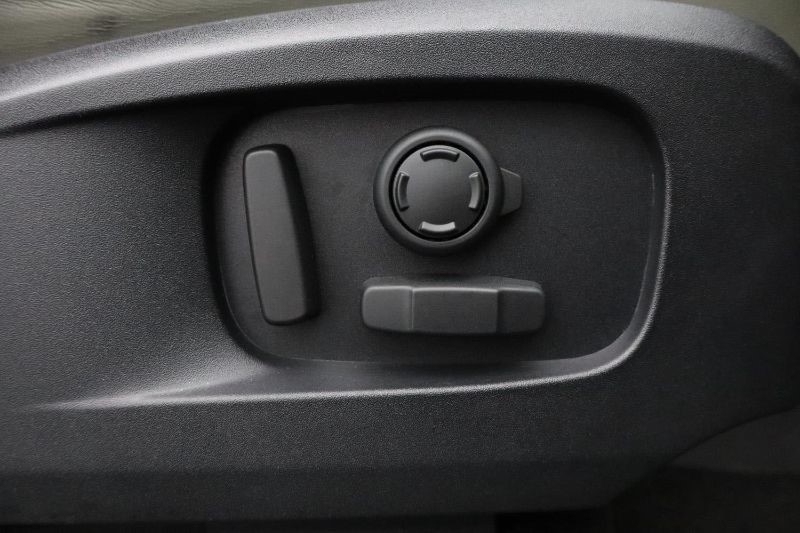 2021 (21) LAND ROVER DEFENDER 3.0 D300 HSE 110 5dr Auto 3467741