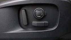 2021 (21) LAND ROVER DEFENDER 3.0 D300 HSE 110 5dr Auto 3467741