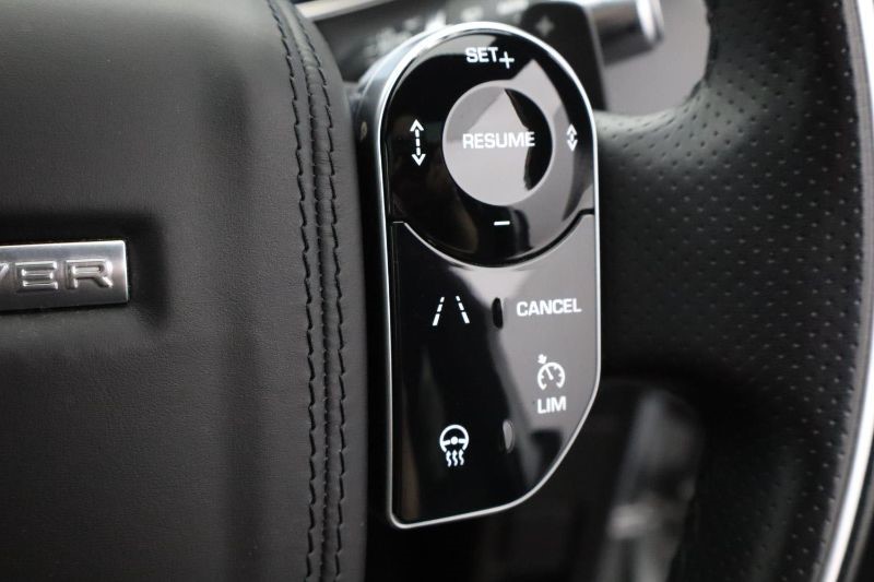 2019 (19) LAND ROVER RANGE ROVER EVOQUE 2.0 D180 R-Dynamic HSE 5dr Auto 3470289