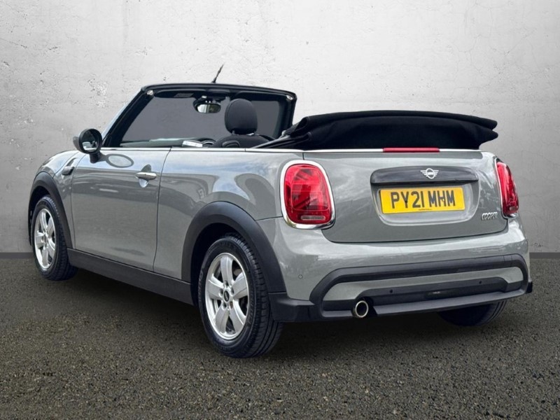 2021 (21) MINI CONVERTIBLE 1.5 Cooper Classic 2dr