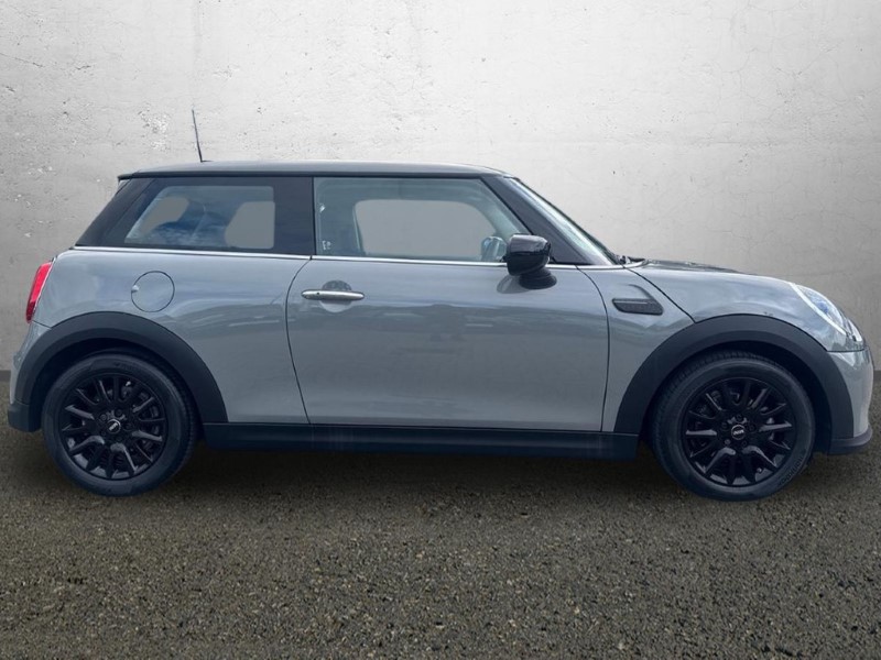 2022 (72) MINI HATCHBACK 1.5 Cooper Classic 3dr Auto 5902419