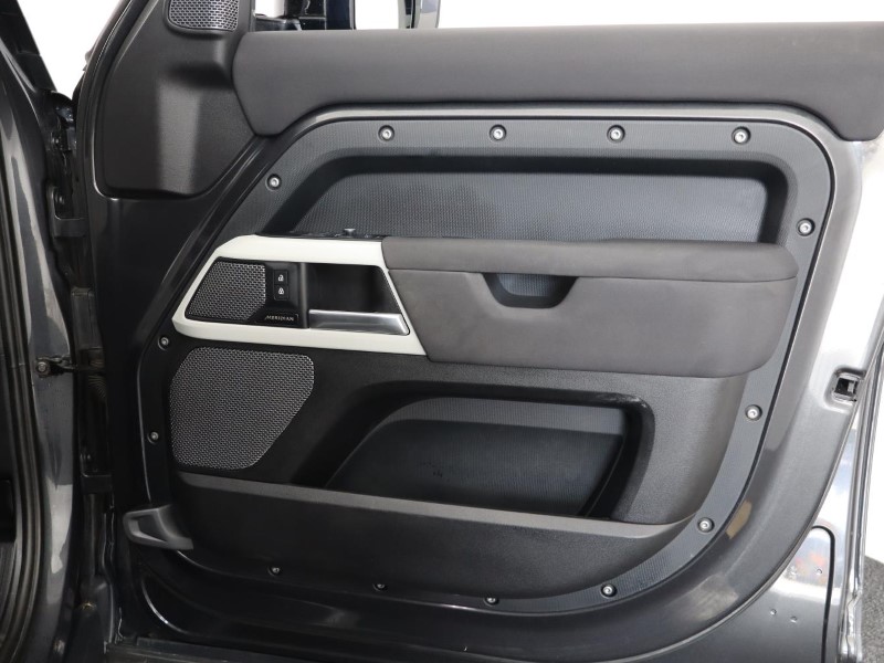 2022 (22) LAND ROVER COMMERCIAL DEFENDER 3.0 D250 Hard Top SE Auto 3511592