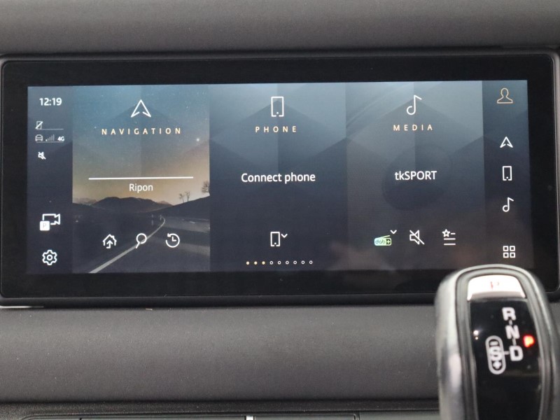 2022 (22) LAND ROVER COMMERCIAL DEFENDER 3.0 D250 Hard Top SE Auto 3511604