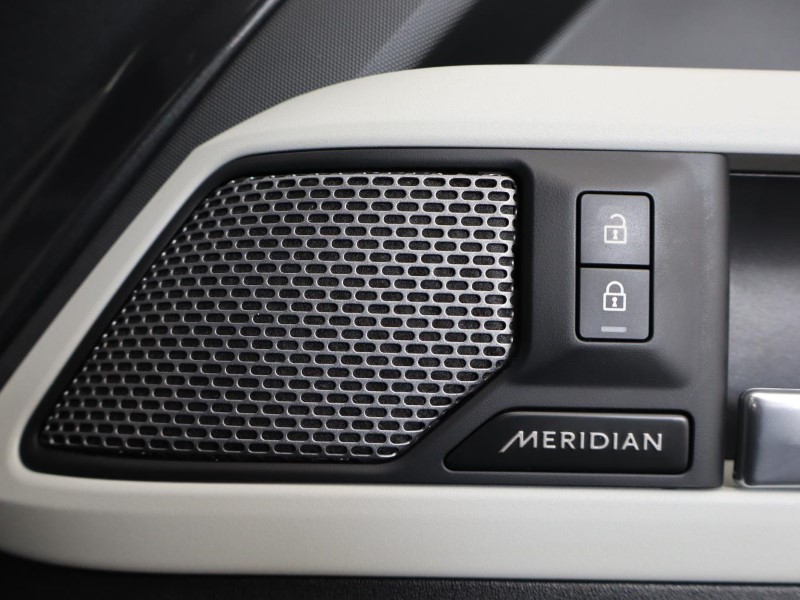 2022 (22) LAND ROVER COMMERCIAL DEFENDER 3.0 D250 Hard Top SE Auto 3511593