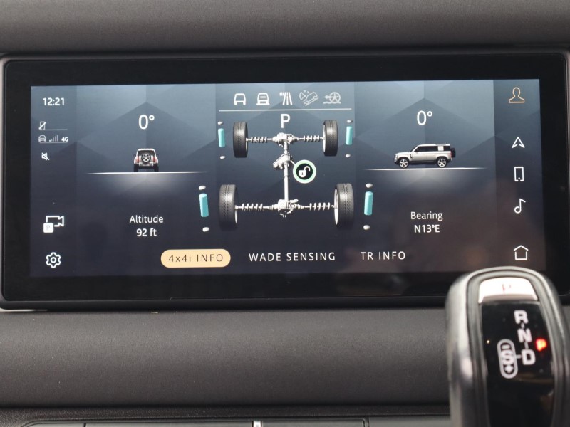 2022 (22) LAND ROVER COMMERCIAL DEFENDER 3.0 D250 Hard Top SE Auto 3511611